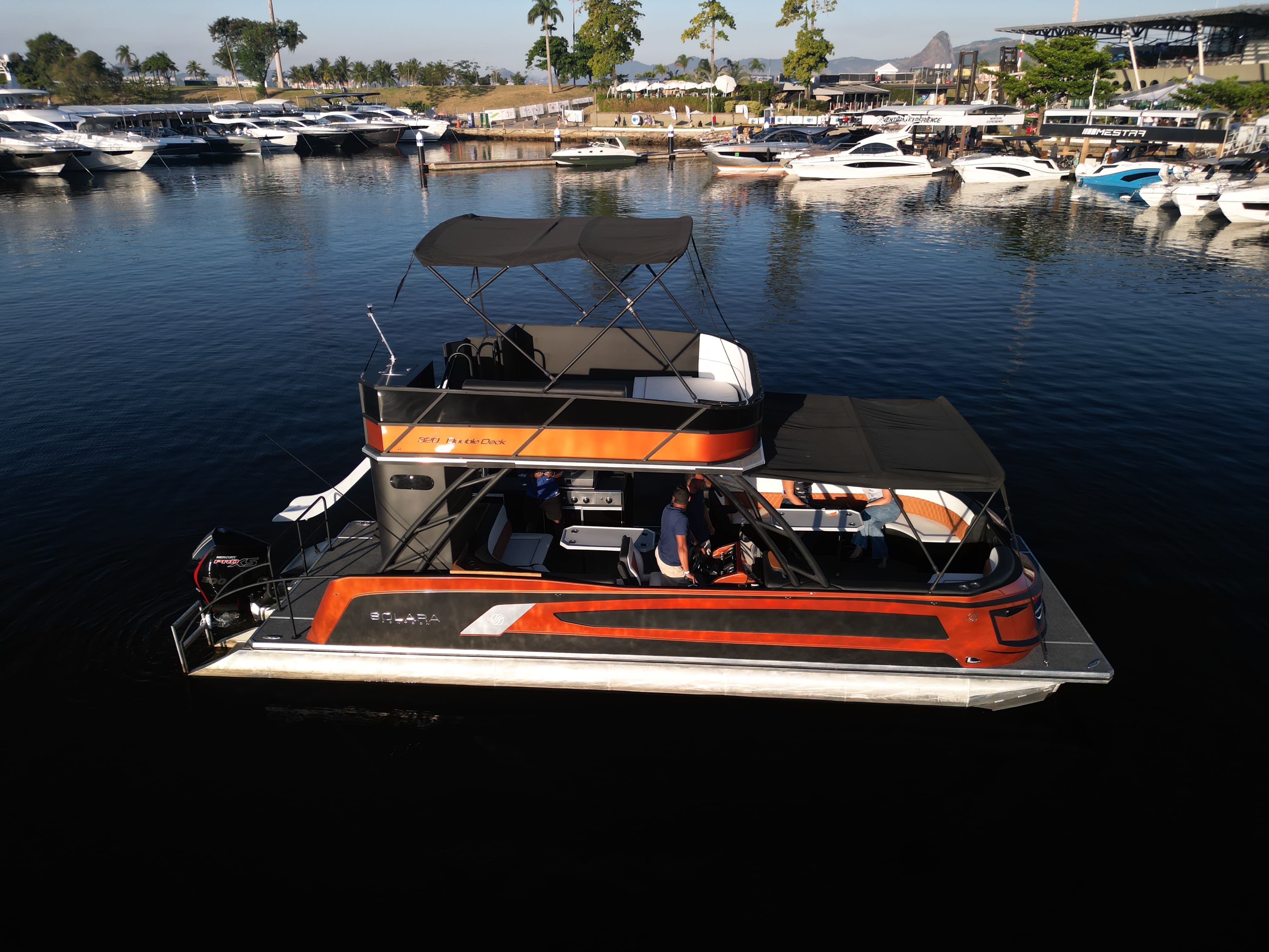 Três diferenciais de cada barco exposto da Solara Yachts no Rio Boat Show